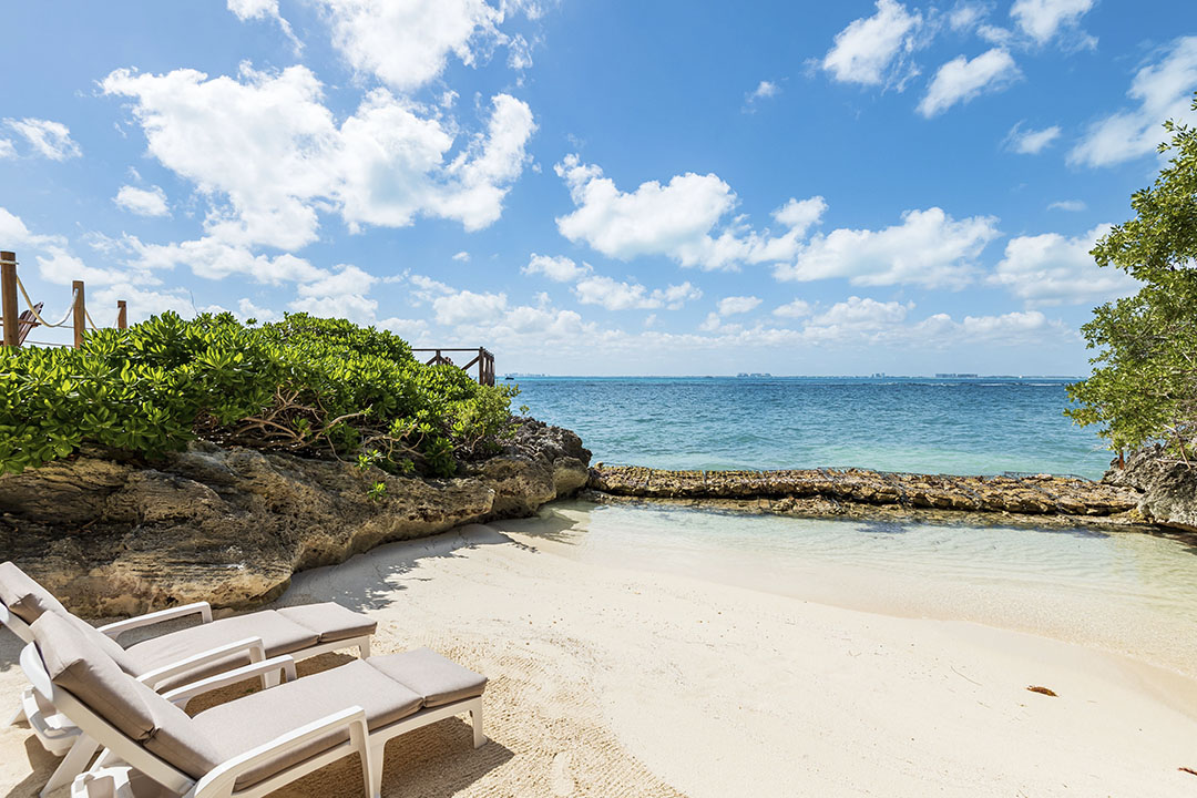 View of the Caribbean Sea from the beach at Villa Delfines
