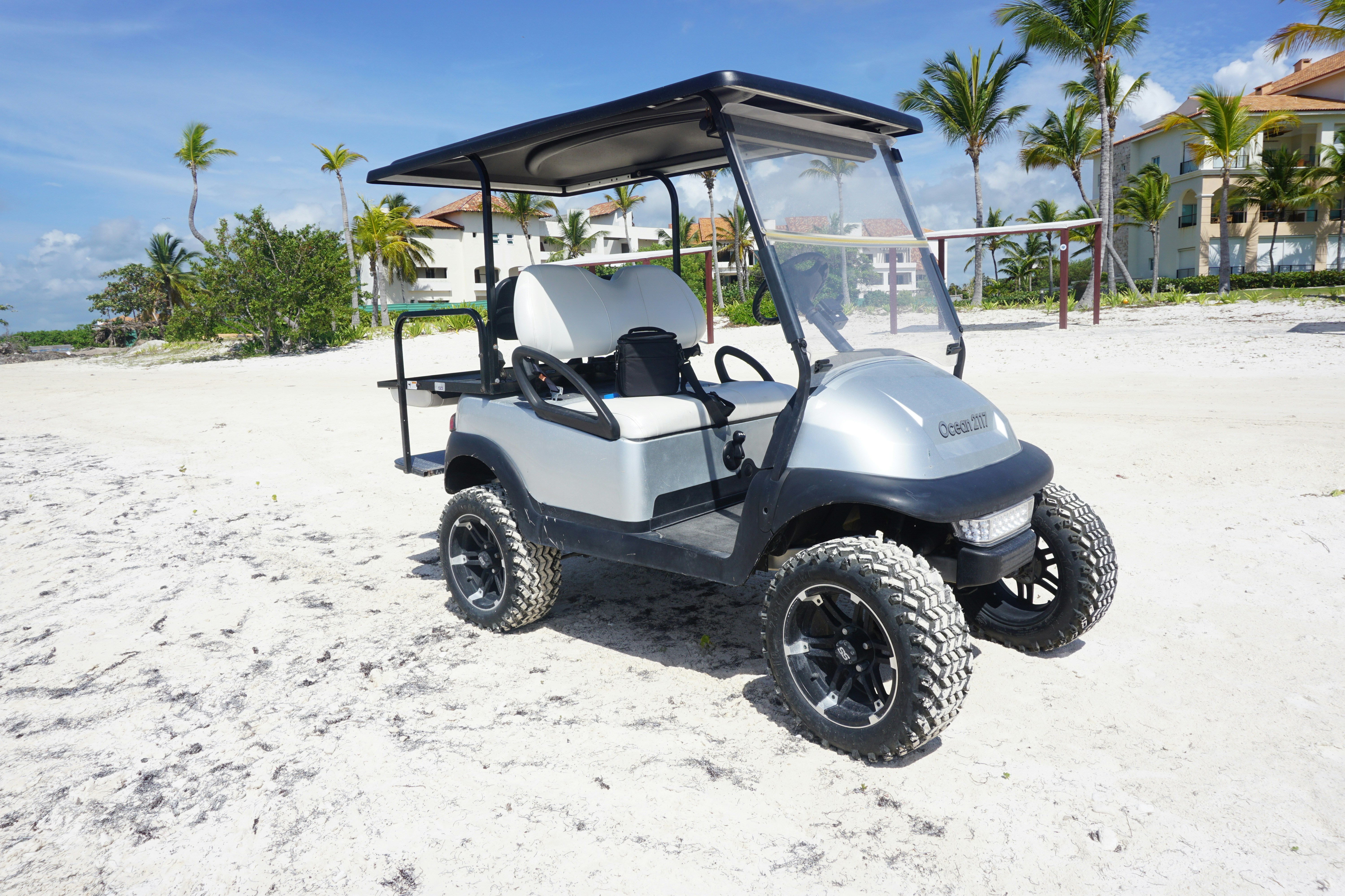 Airport Transfer · Private Boat